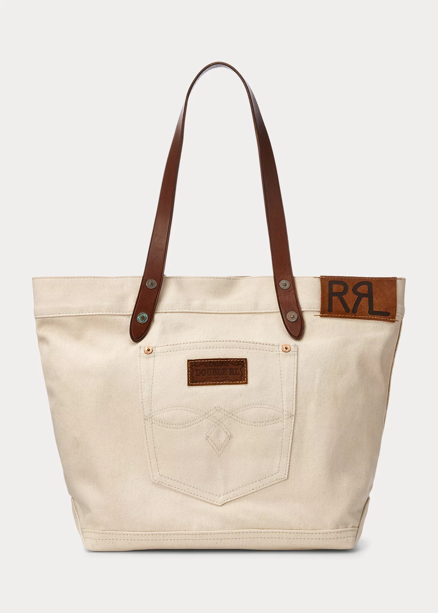 Providing stylish and savvy shoppers with affordable bags